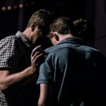 Professionele begeleiding bij verslaving: hoe een verslavingscoach je kan helpen herstellen